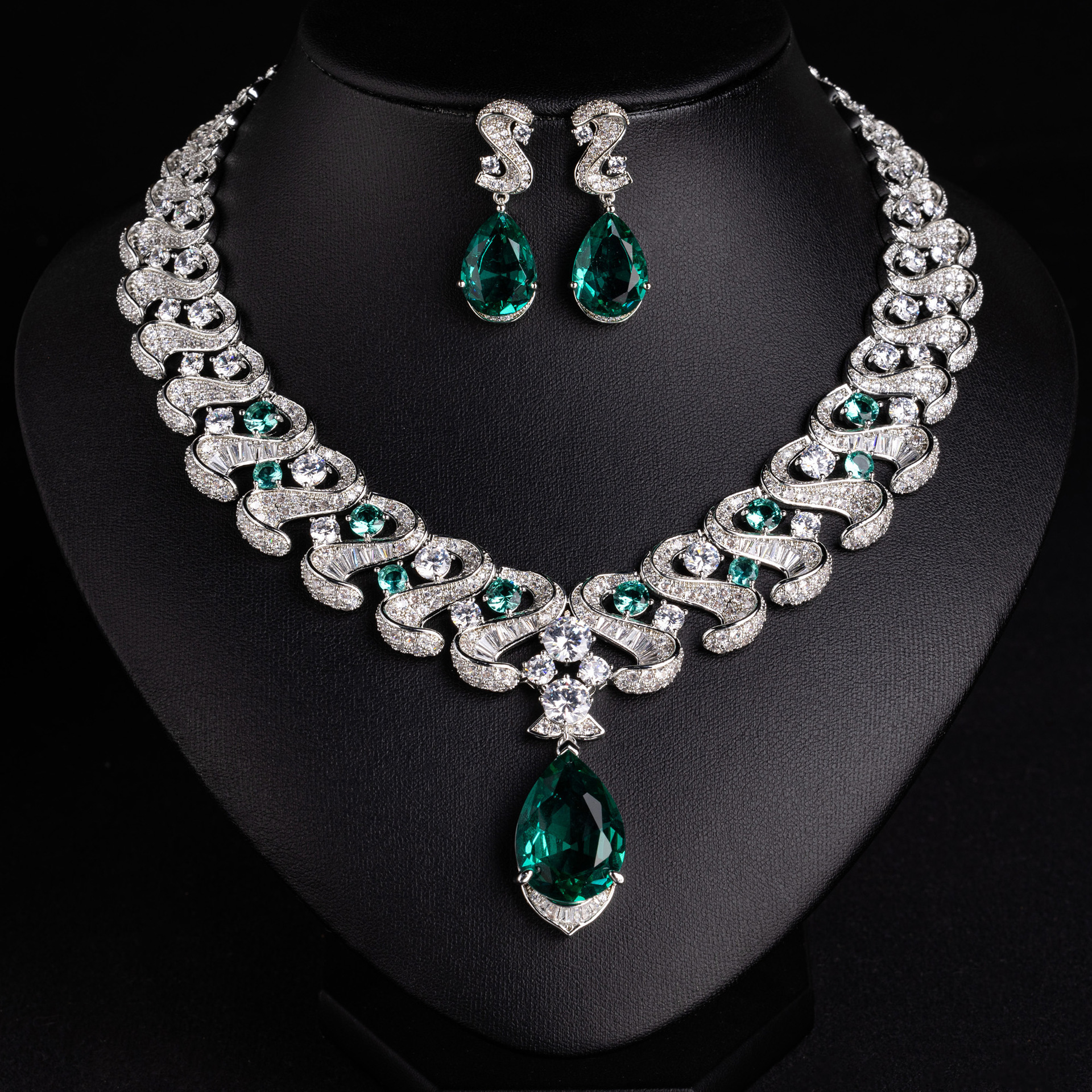 luxury platinum plated teardrop bridal jewelry set | crystal zircon wedding duo 3