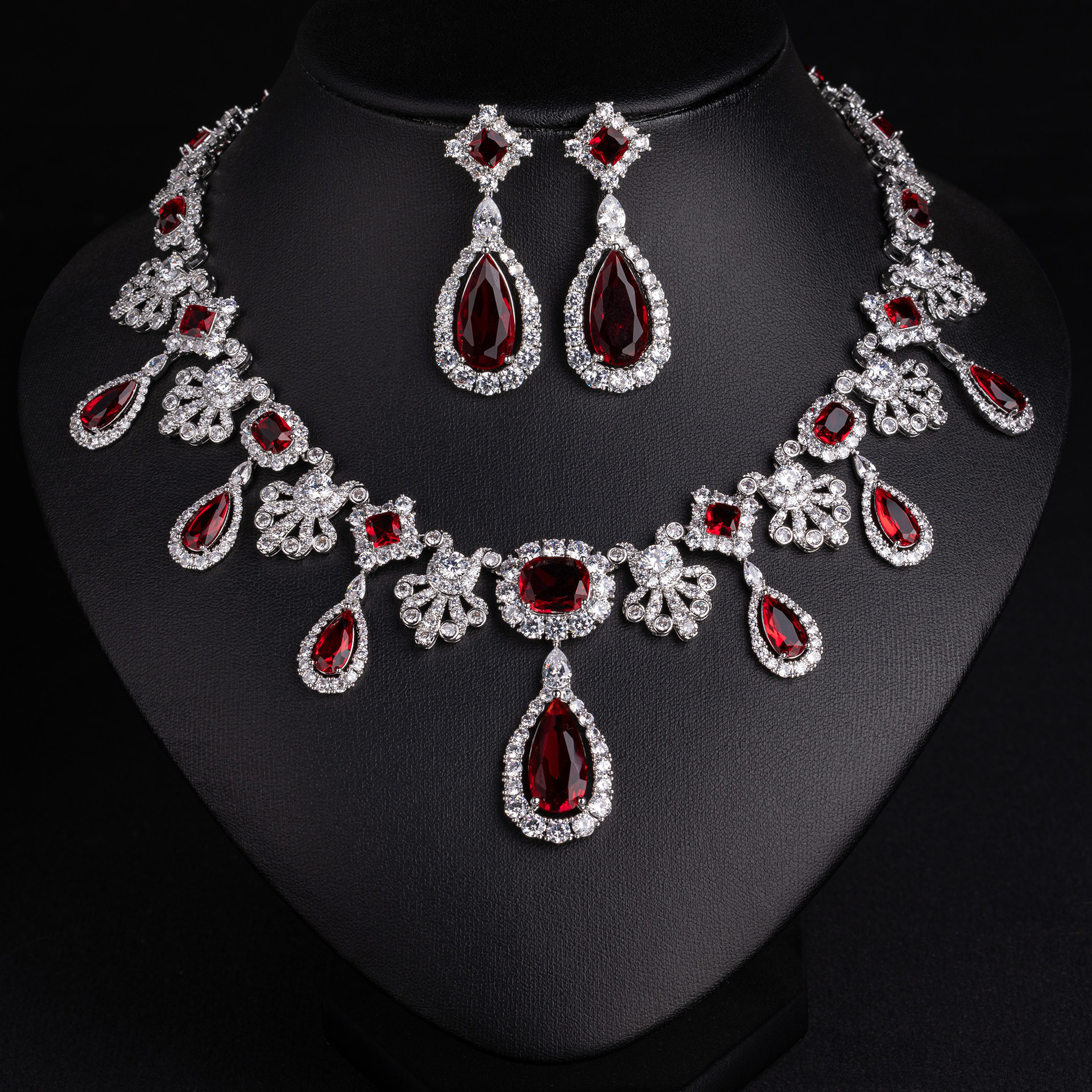 louvre vintage emerald drop jewelry set | luxury zircon necklace & earrings 1